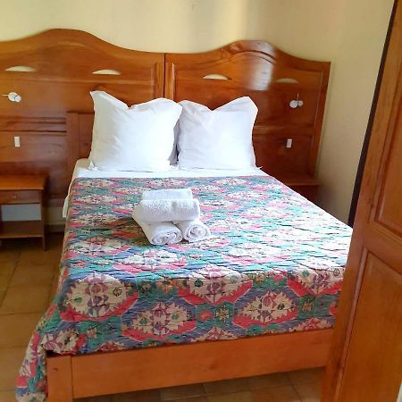 Appartement Moderne A Pointe Noire 36 M² Piscine & Jacuzzi Dış mekan fotoğraf